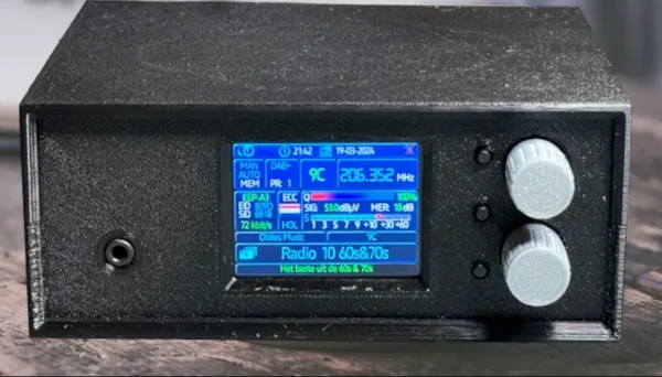 ESP32 Dab Tuner in a 3D printed case